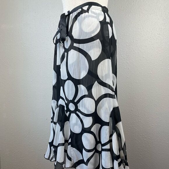Multiples Black and White Floral Midi Skirt Size Petite Small EUC - Picture 6 of 9